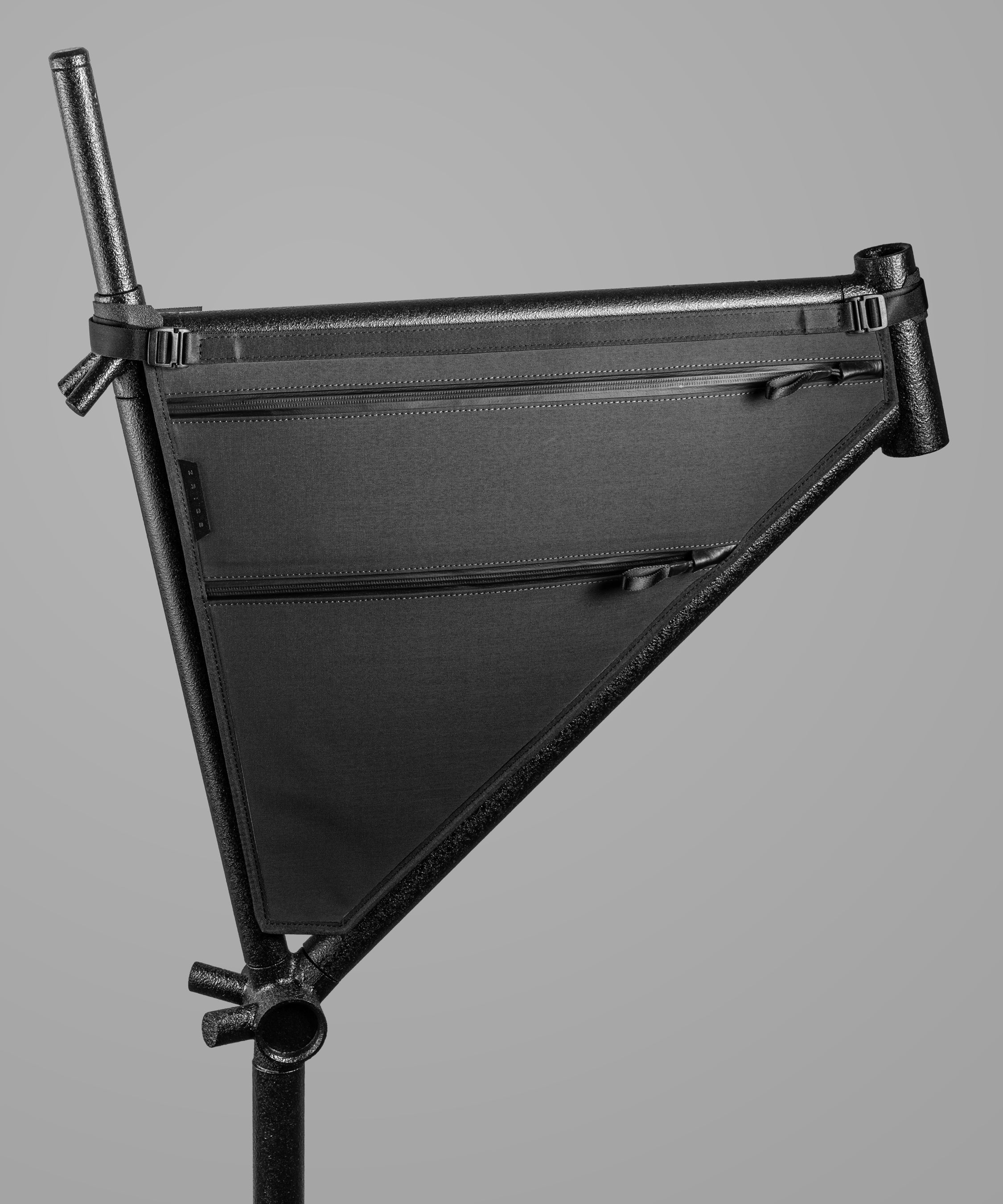 frame00864-BK_1.jpg