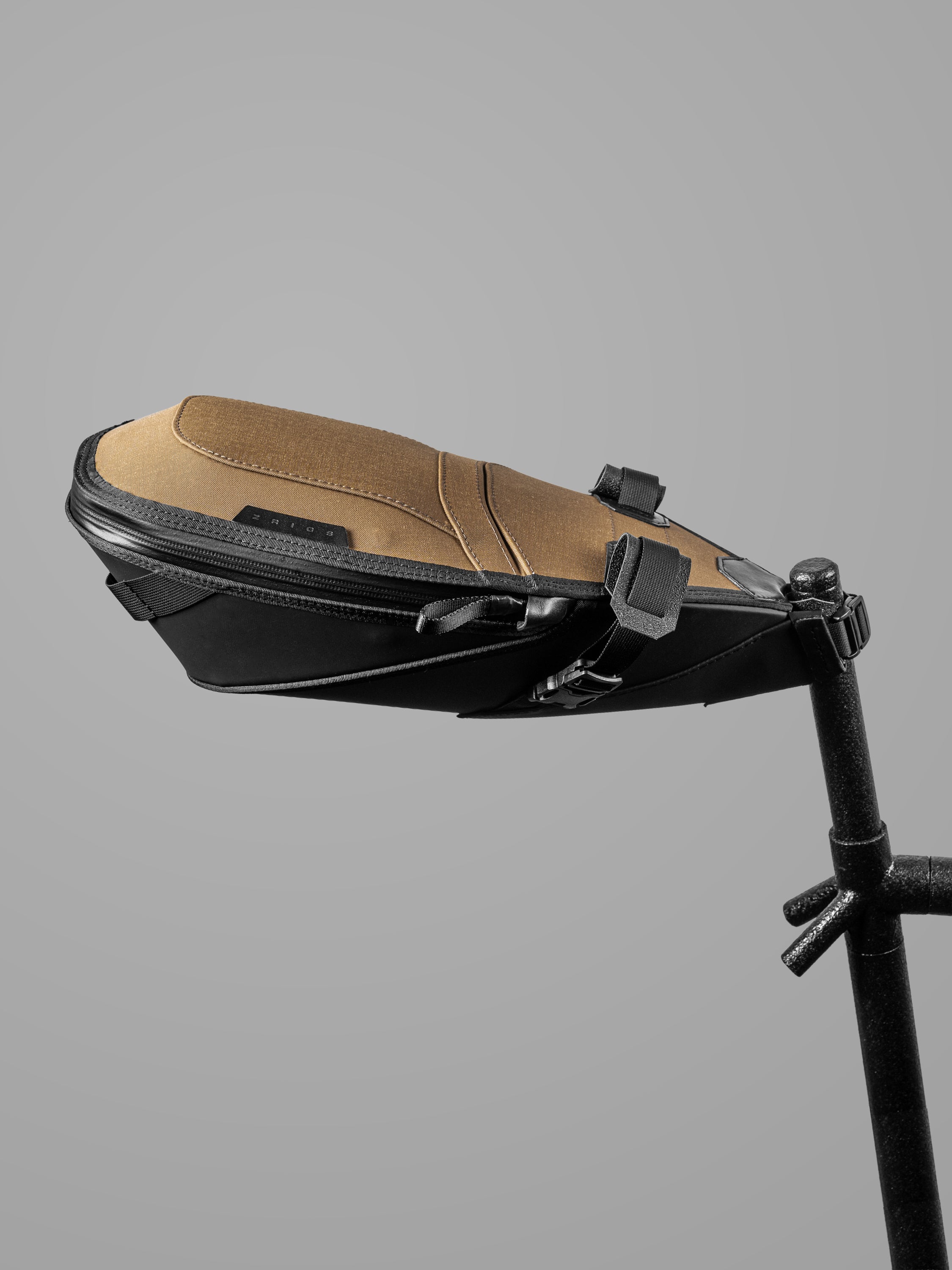 saddle002-CYT_1.jpg