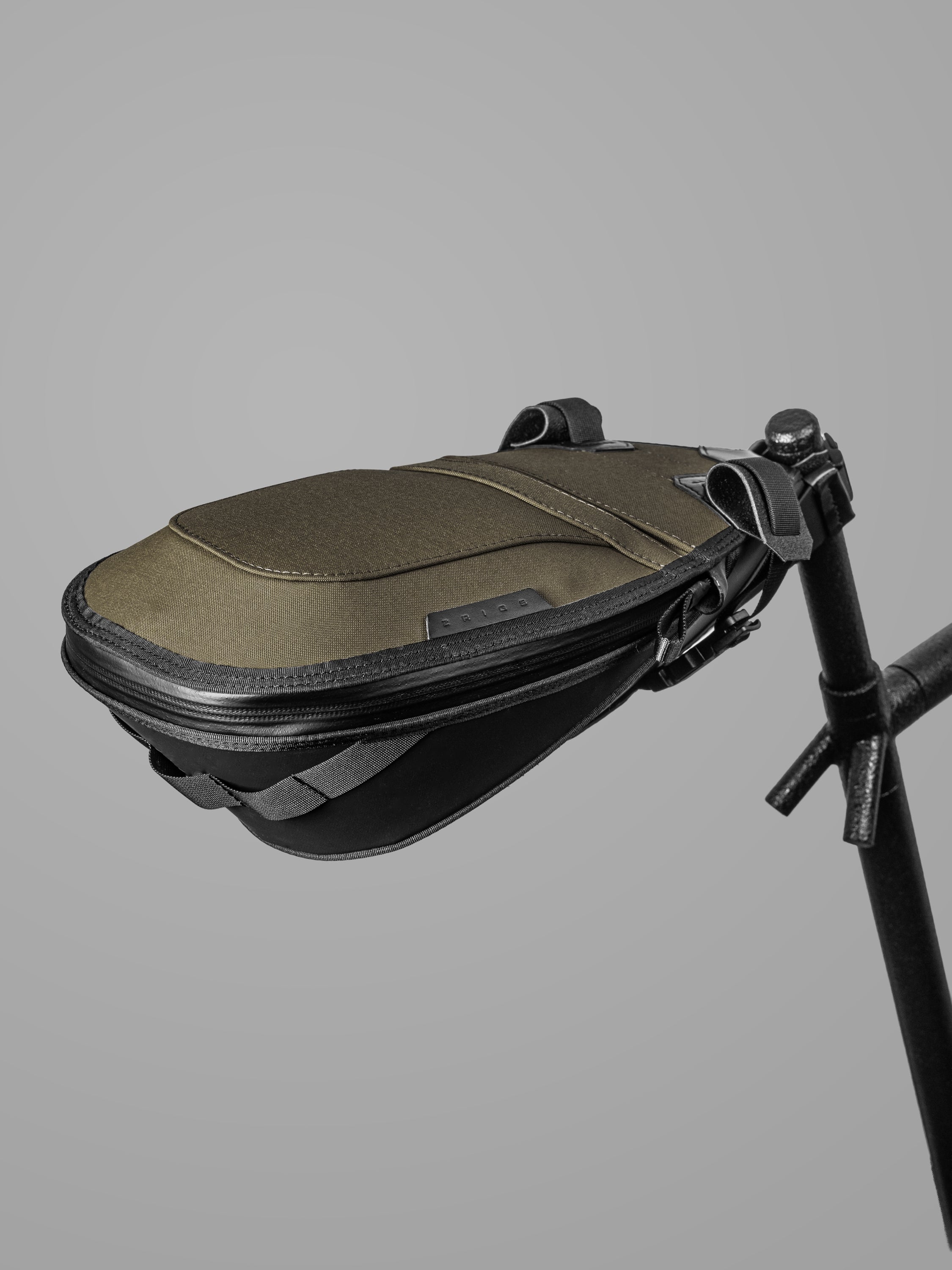 HARDSHELL SADDLEBAG 4.0L / Ranger Green