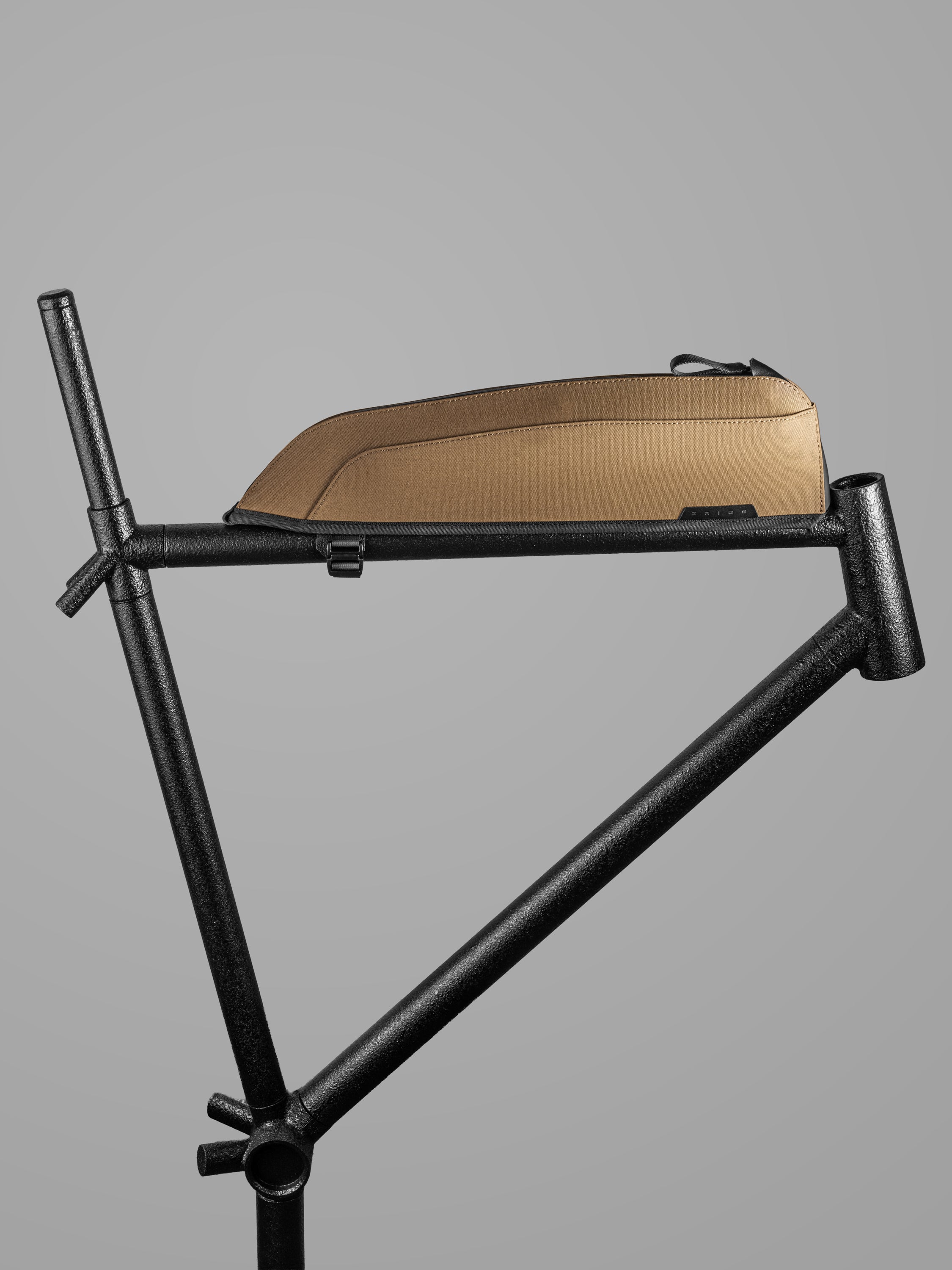 HARDSHELL TOPTUBEBAG / 1.5L / Coyote