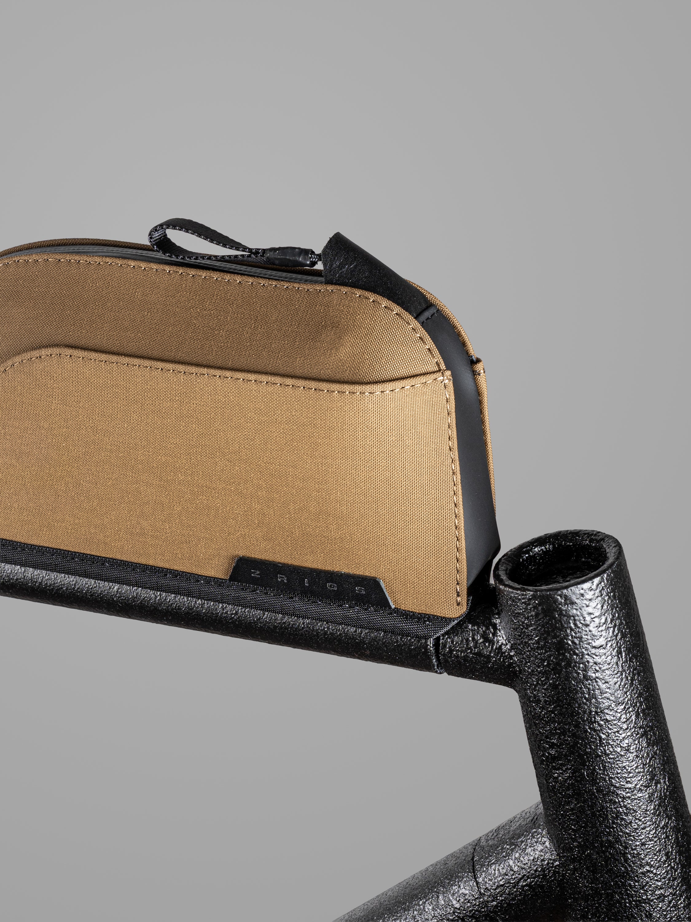 HARDSHELL TOPTUBEBAG / 1.0L / Black